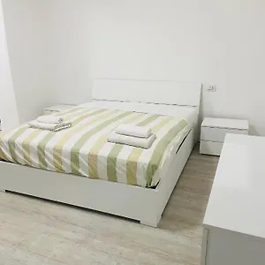 https://living-city-center.catania-hotels.net