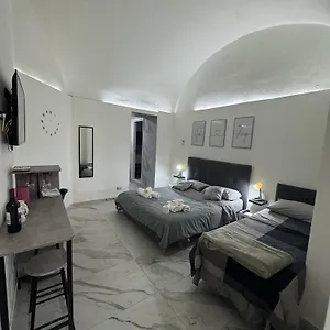 https://apt-carlant.catania-hotels.net