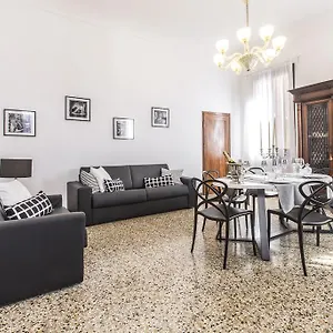 Rialto Design Boutique R&r Venetië